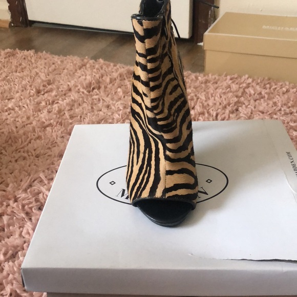 Steve Madden Tiger print Korsett Bootie - Picture 3 of 7